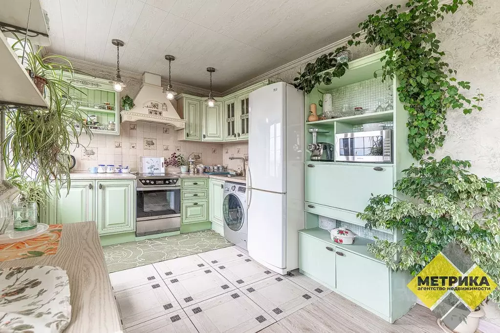 3-к кв. Приморский край, Артем Полевая ул., 21А (90.7 м) - Фото 0
