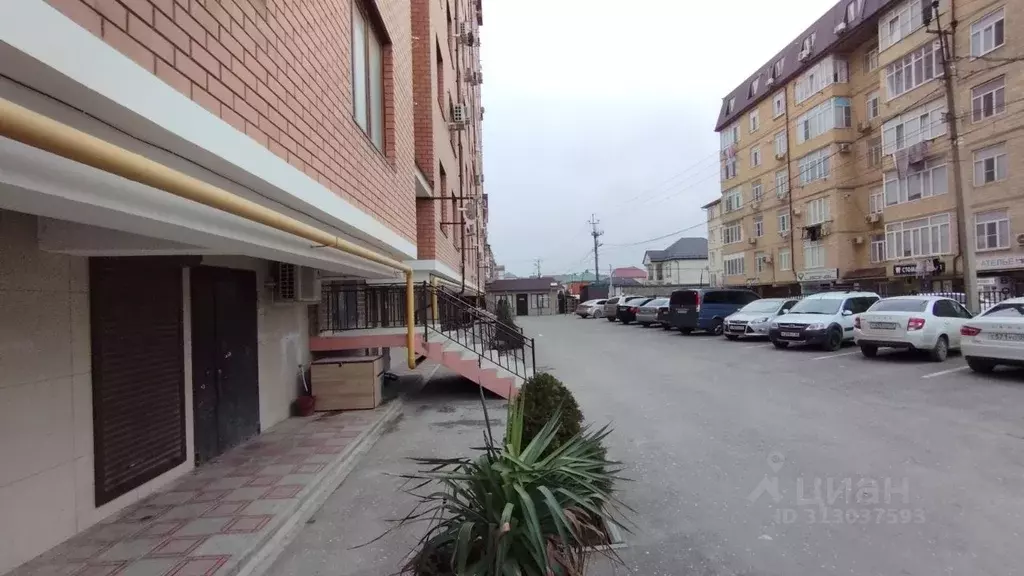 2-к кв. Дагестан, Махачкала ул. Башкирская, 1 (80.0 м) - Фото 1