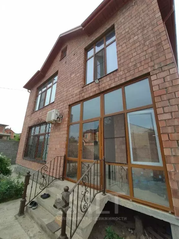 Дом в Махачкала, 4-я Связная улица, 7 (230 м) - Фото 1