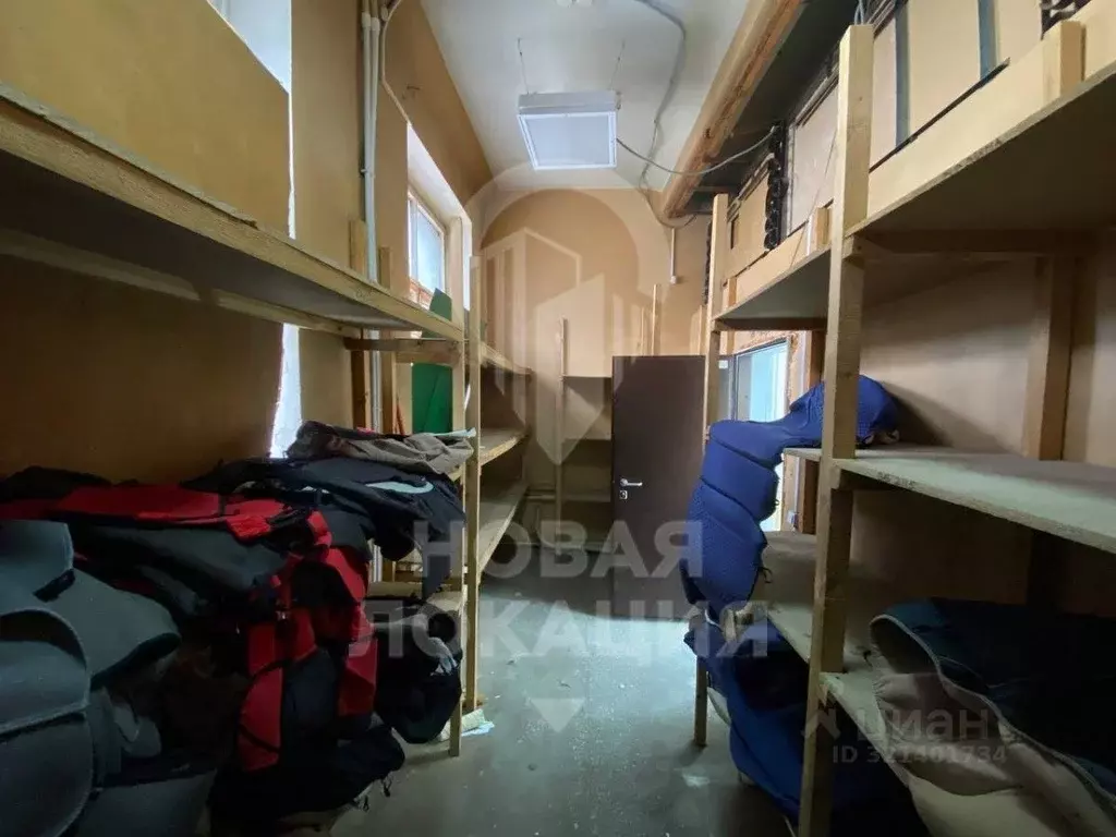 Помещение свободного назначения в Омская область, Омск ул. Лобкова, 4 ... - Фото 1