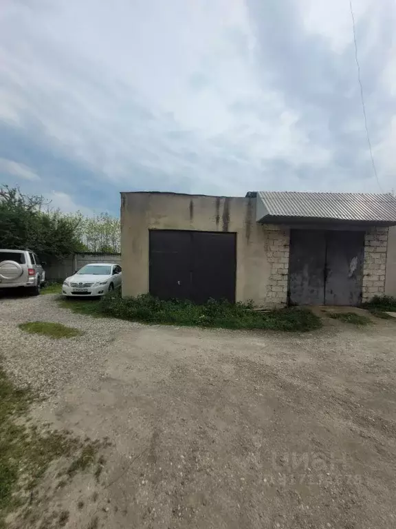Гараж в Кабардино-Балкария, Нальчик ул. Мовсисяна (30 м) - Фото 0
