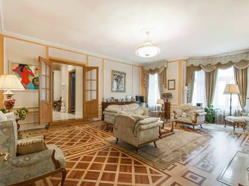 4-к кв. Москва ул. Знаменка, 15 (157.0 м) - Фото 0
