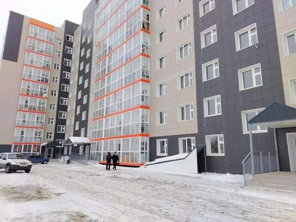 3-к кв. Саха (Якутия), Ленск Пролетарская ул., 20 (64.3 м) - Фото 1