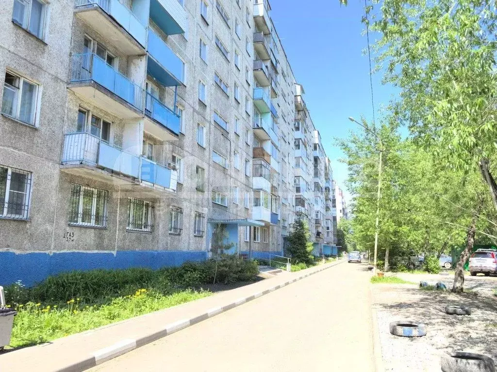 3-к кв. Омская область, Омск просп. Королева, 16 (60.0 м) - Фото 0