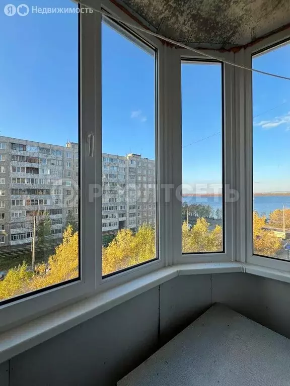 2-комнатная квартира: Мончегорск, набережная Климентьева, 13 (55.6 м) - Фото 0