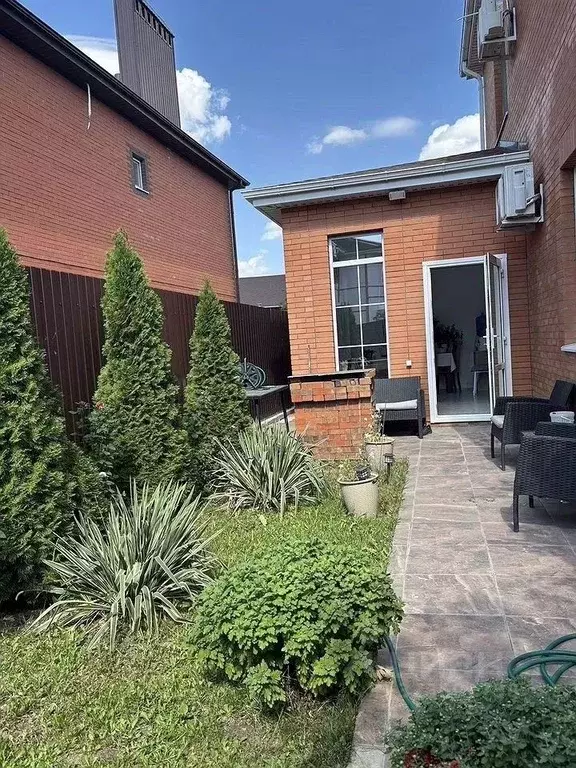 Дом в Ростовская область, Ростов-на-Дону Ледяная ул. (150 м) - Фото 1