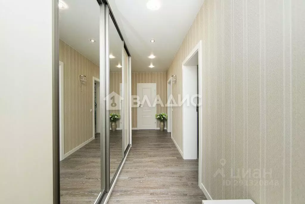 2-к кв. Калининградская область, Калининград ул. Задонского, 8 (80.0 ... - Фото 2