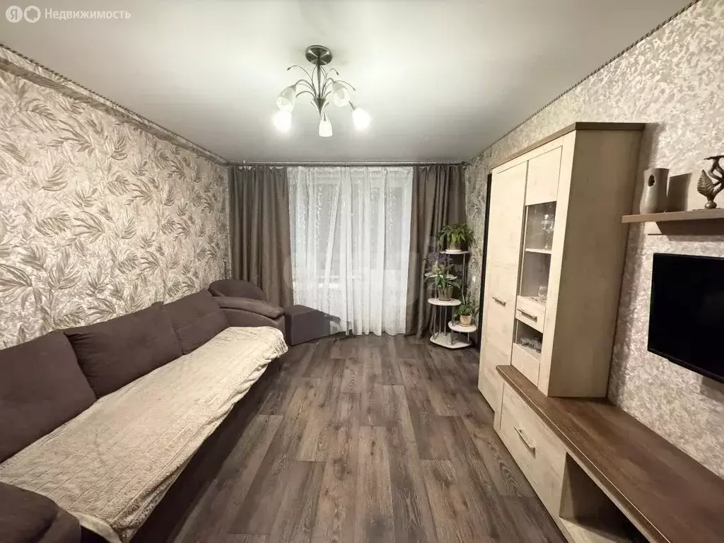 3-комнатная квартира: Разумное, улица 78-й Гвардейской Дивизии, 10 ... - Фото 1