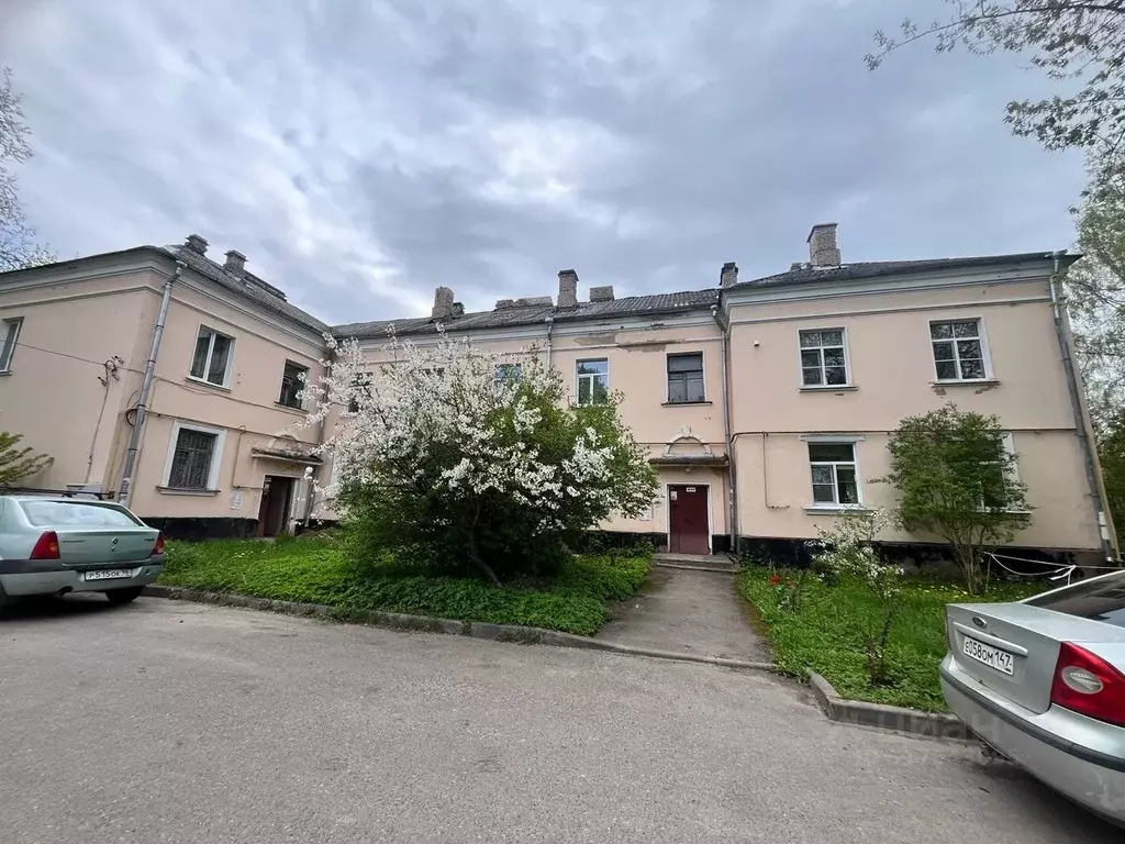 2-к кв. Ленинградская область, Луга ул. Красной Артиллерии, 5 (51.4 м) - Фото 0