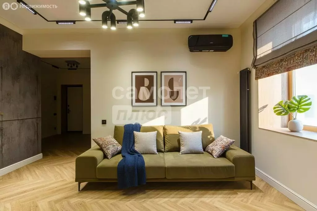 3-комнатная квартира: Омск, проспект Карла Маркса, 10 (71 м) - Фото 2