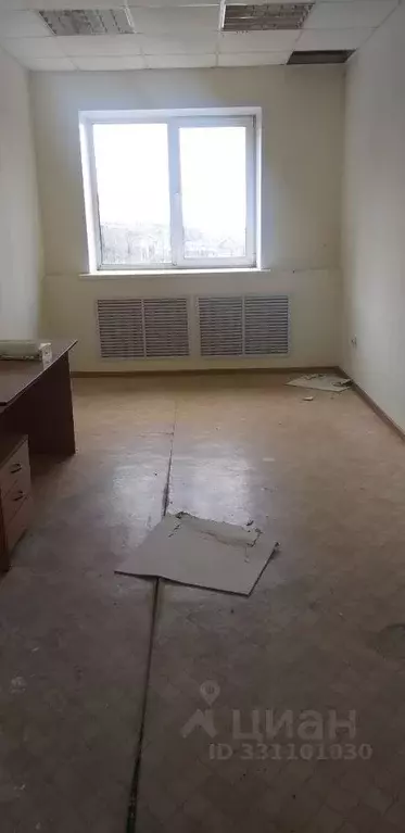 Помещение свободного назначения в Смоленская область, Красный пгт ул. ... - Фото 1