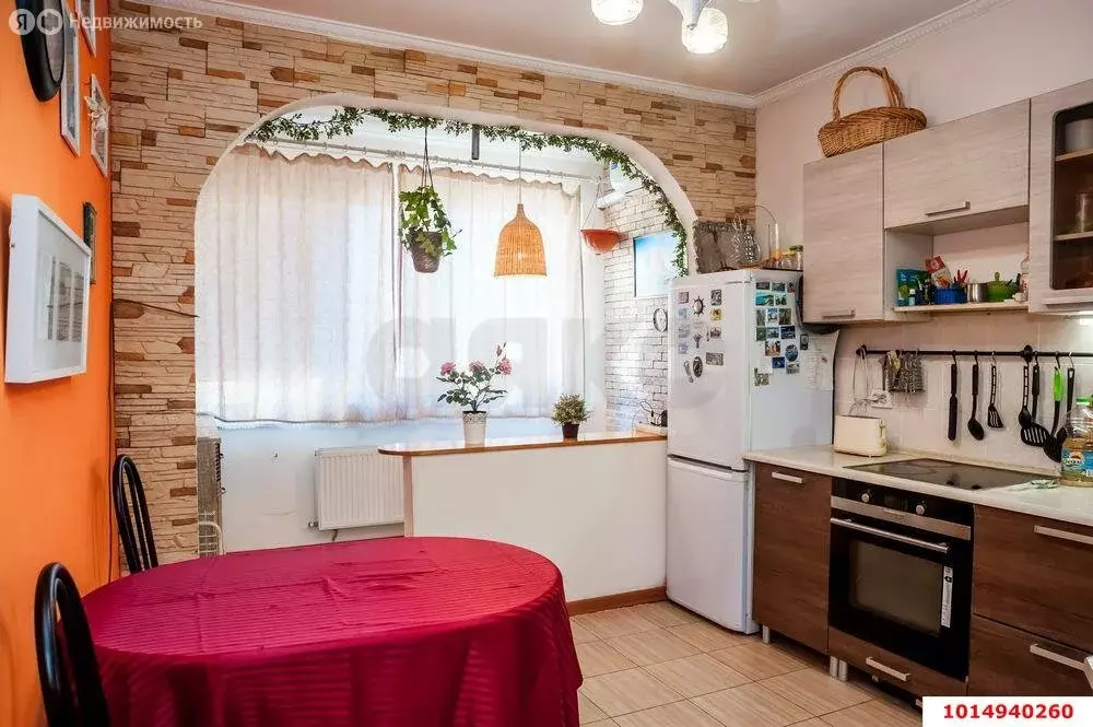 2-комнатная квартира: Краснодар, Ленинский переулок, 6 (65 м) - Фото 1