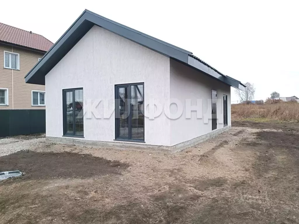Дом в Новосибирская область, Колывань рп ул. Ворошилова (55 м) - Фото 0