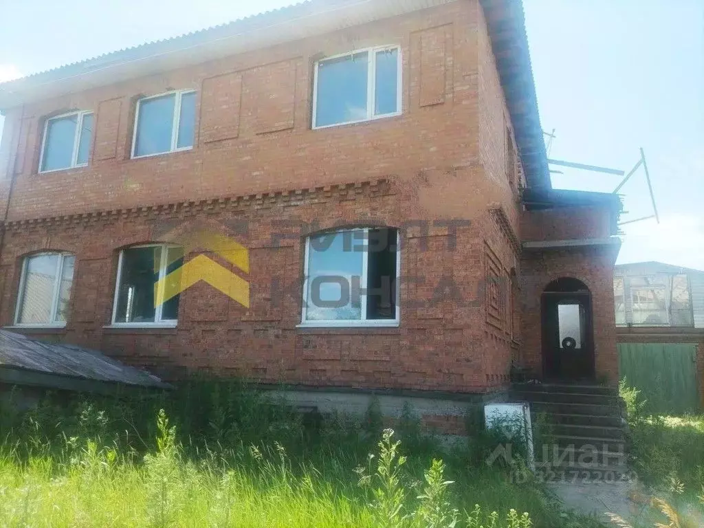 Дом в Омская область, Омск ул. 2-я Казахстанская (333 м) - Фото 0