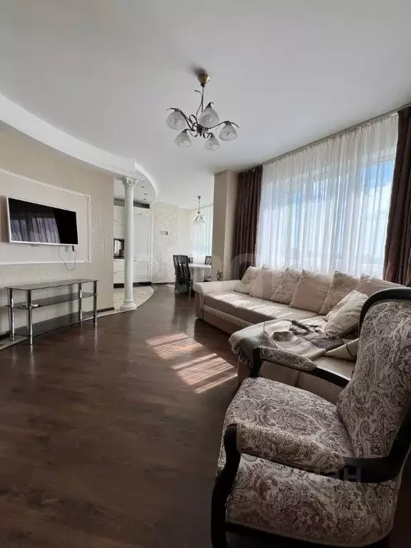 2-к кв. Белгородская область, Белгород ул. Апанасенко, 97 (70.0 м) - Фото 1