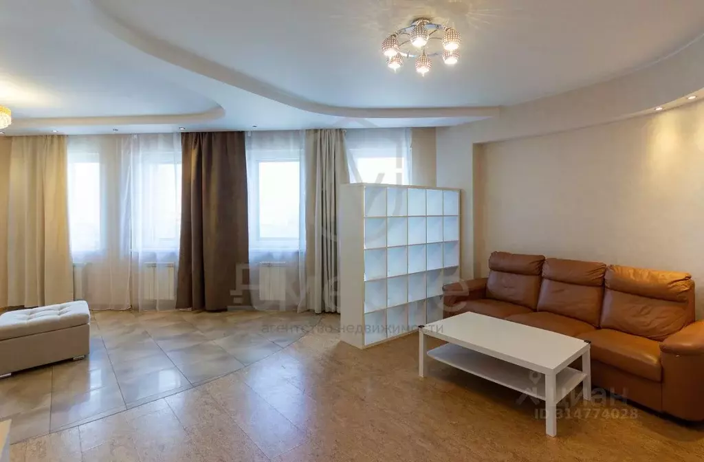 3-к кв. Новосибирская область, Новосибирск ул. Кирова, 44/2 (131.0 м) - Фото 1
