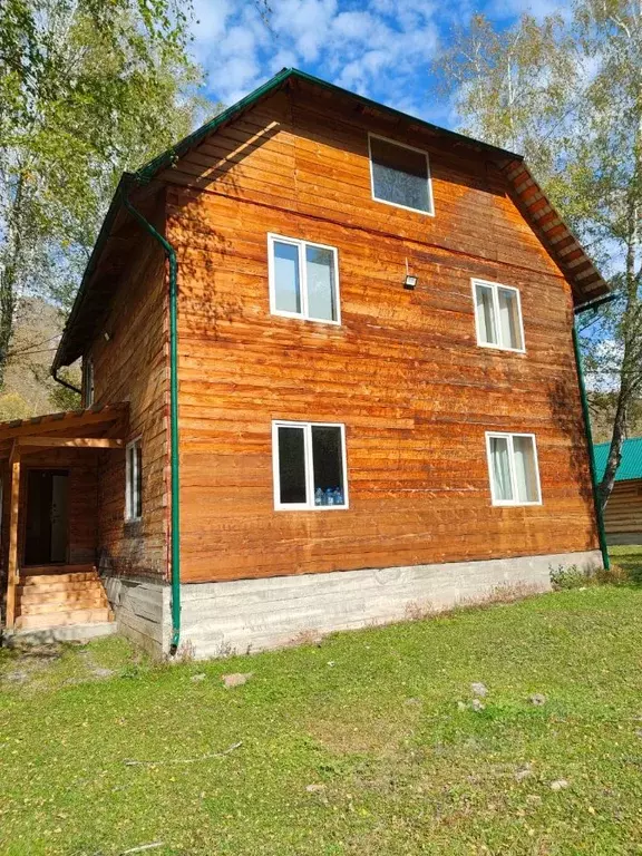 Коттедж в Алтай, Чемальский район, с. Эдиган ул. Аговая, 16А (185 м) - Фото 1