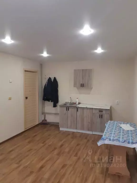 Комната Нижегородская область, Дзержинск Молодежная ул., 3 (17.9 м) - Фото 0
