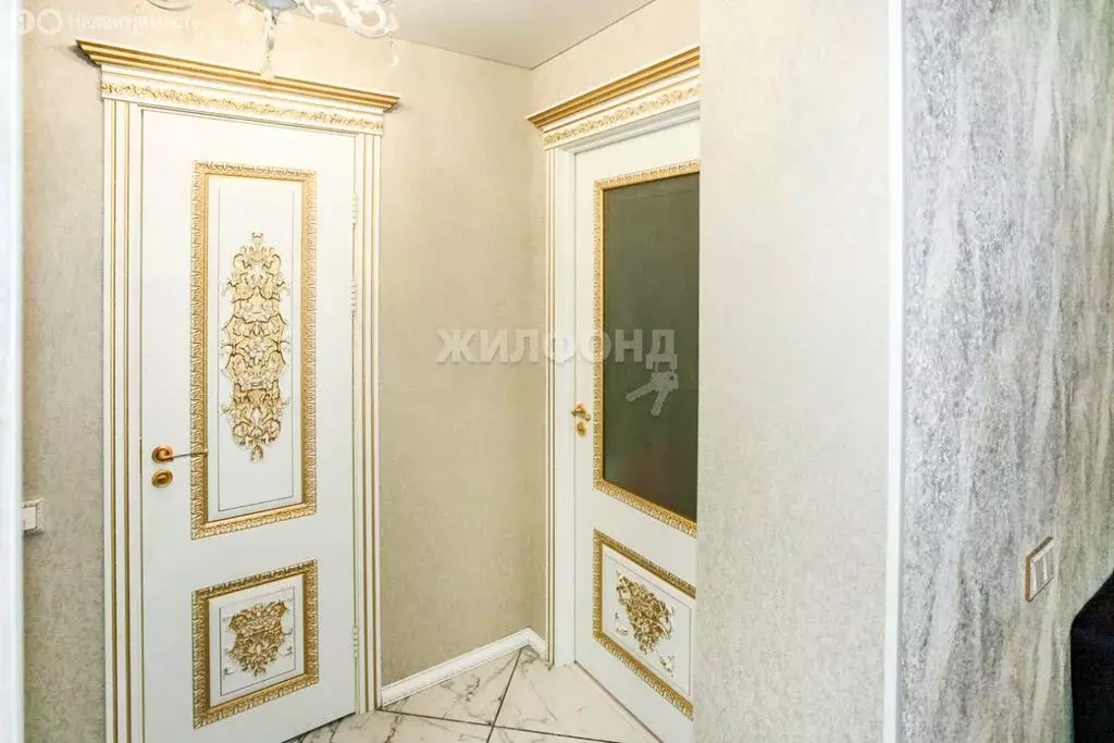 2-комнатная квартира: Барнаул, улица Никитина, 107 (46 м) - Фото 0