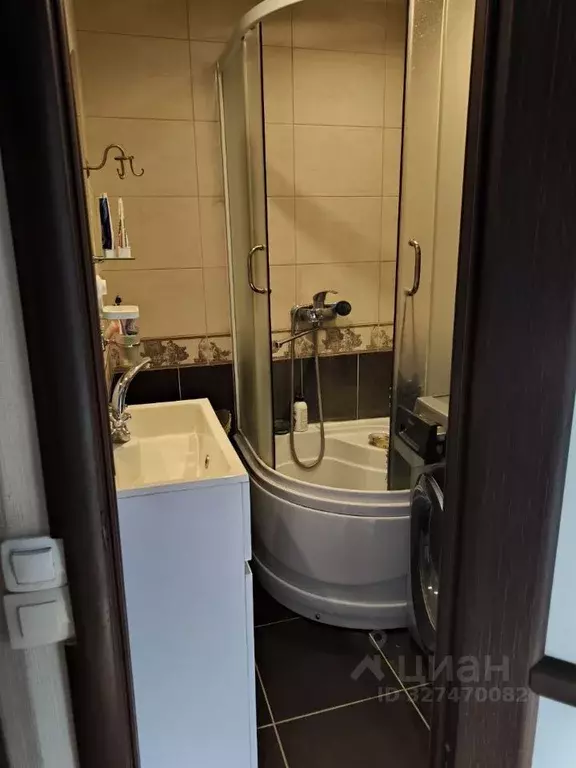 2-к кв. Брянская область, Дятьково 12-й мкр, 9 (49.6 м) - Фото 1