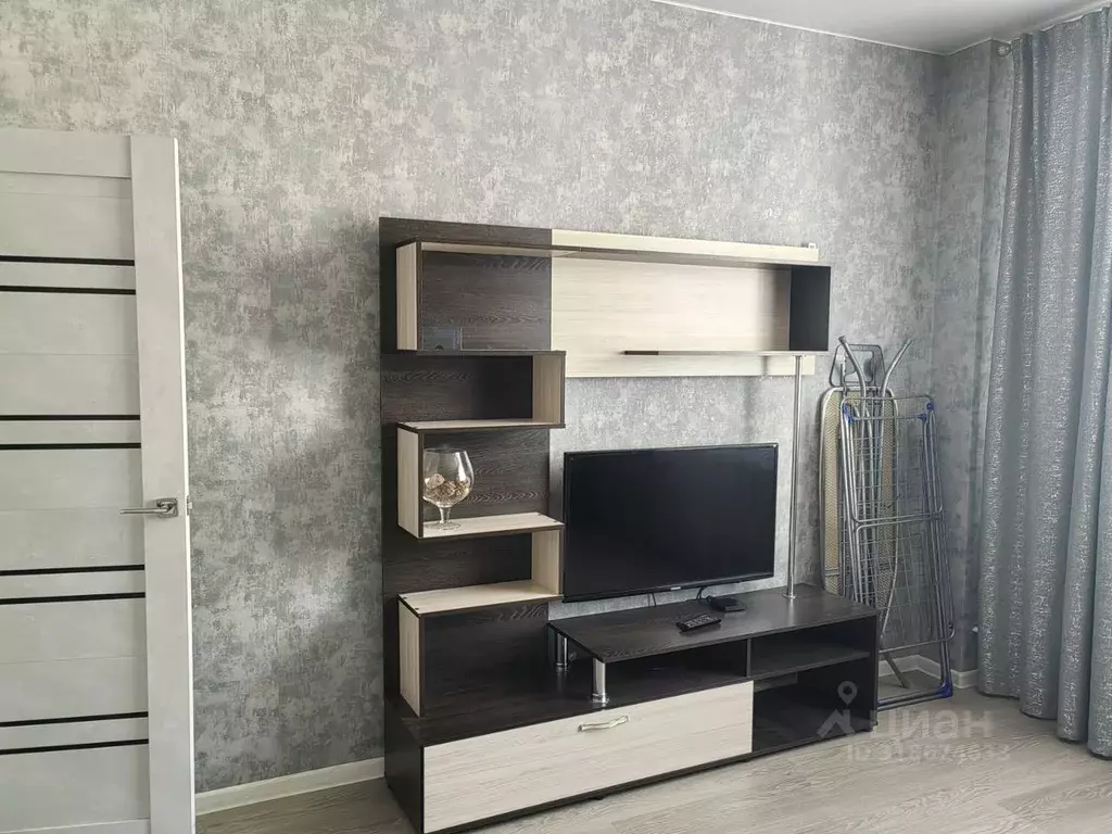 2-к кв. Омская область, Омск ул. Красный Путь, 137/2 (60.0 м) - Фото 1
