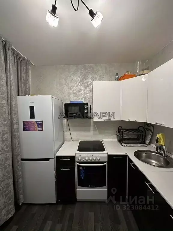 2-к кв. Красноярский край, Красноярск Волгоградская ул., 19а (48.0 м) - Фото 2