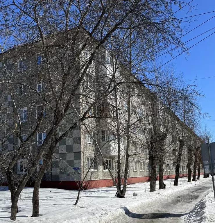 3-к кв. Омская область, Омск ул. Труда, 3 (64.4 м) - Фото 2