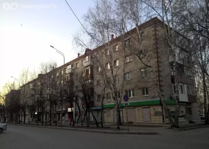 3-комнатная квартира: Тюмень, Рижская улица, 43 (48.5 м) - Фото 1