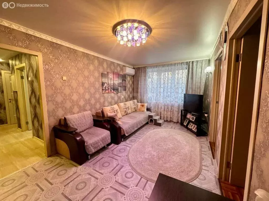 4-комнатная квартира: Челябинск, Лазурная улица, 8А (64.5 м) - Фото 2