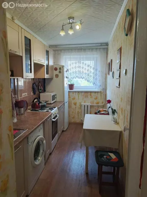 3-комнатная квартира: Каменск-Уральский, улица Калинина, 20 (57.9 м) - Фото 1