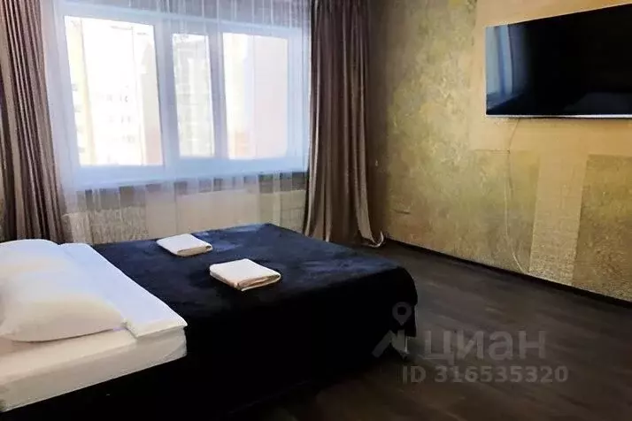 1-к кв. Ямало-Ненецкий АО, Новый Уренгой Оптимистов мкр, 2к1 (50.0 м) - Фото 0