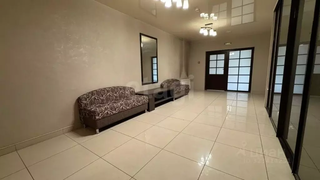 Офис в Алтайский край, Барнаул Молодежная ул., 41 (189 м) - Фото 1