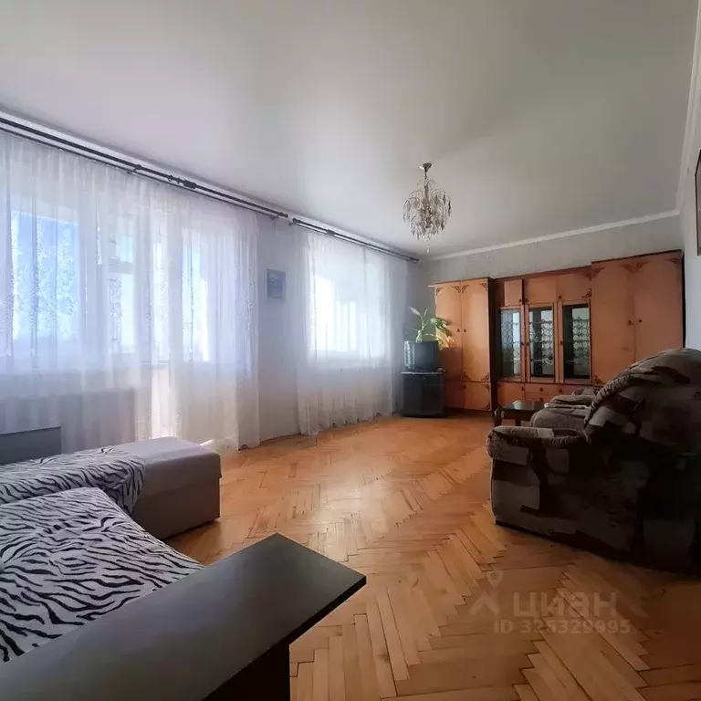 3-к кв. Краснодарский край, Геленджик Колхозная ул., 85 (90.0 м) - Фото 1