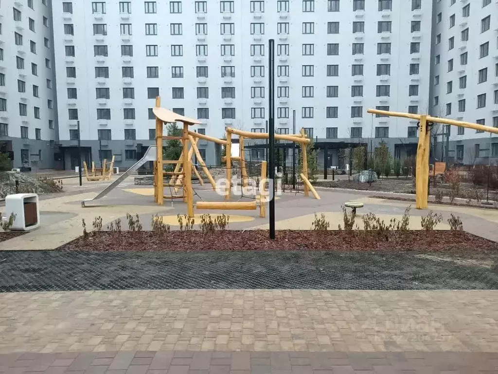 1-к кв. Тюменская область, Тюмень Новгородская ул., 22 (41.1 м) - Фото 1