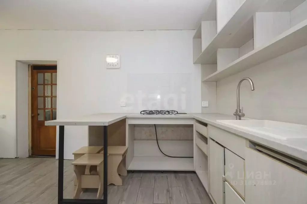 Дом в Омская область, Омск ул. Тургенева, 27 (53 м) - Фото 0