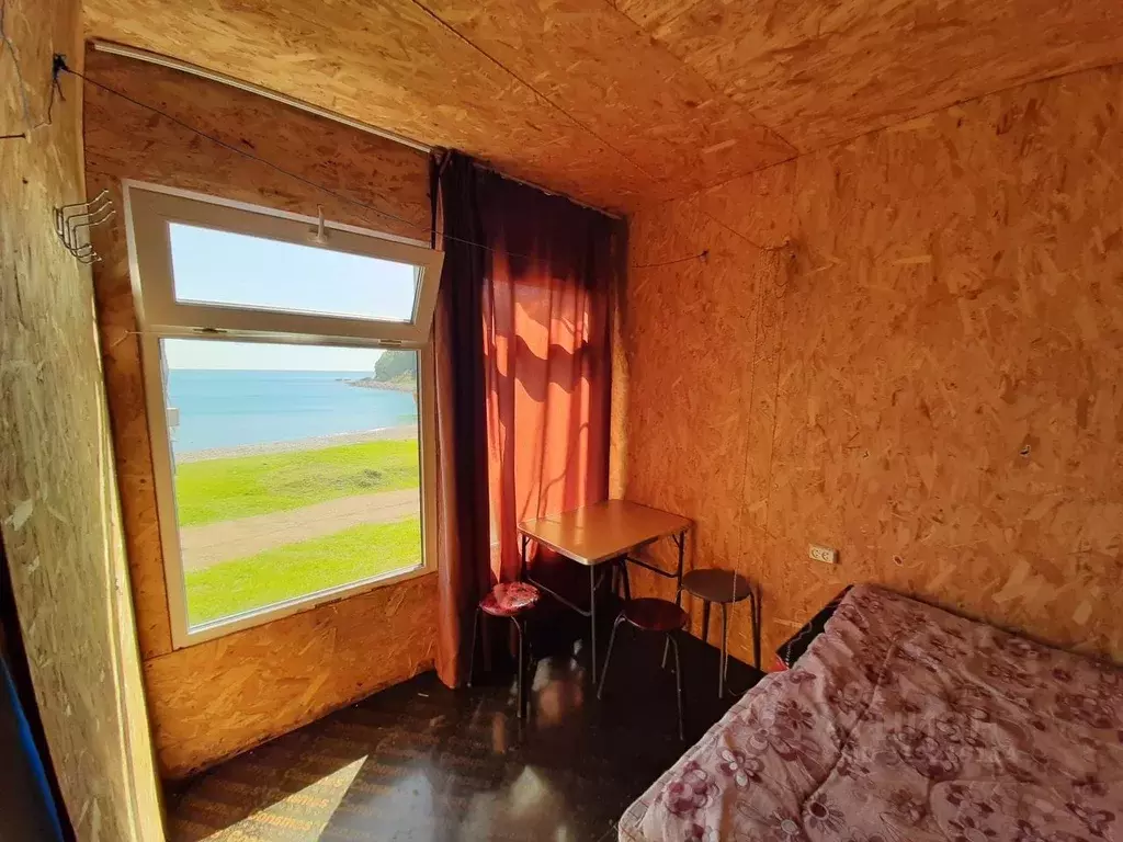Дом в Приморский край, Находкинский городской округ, с. Анна  (16 м) - Фото 1