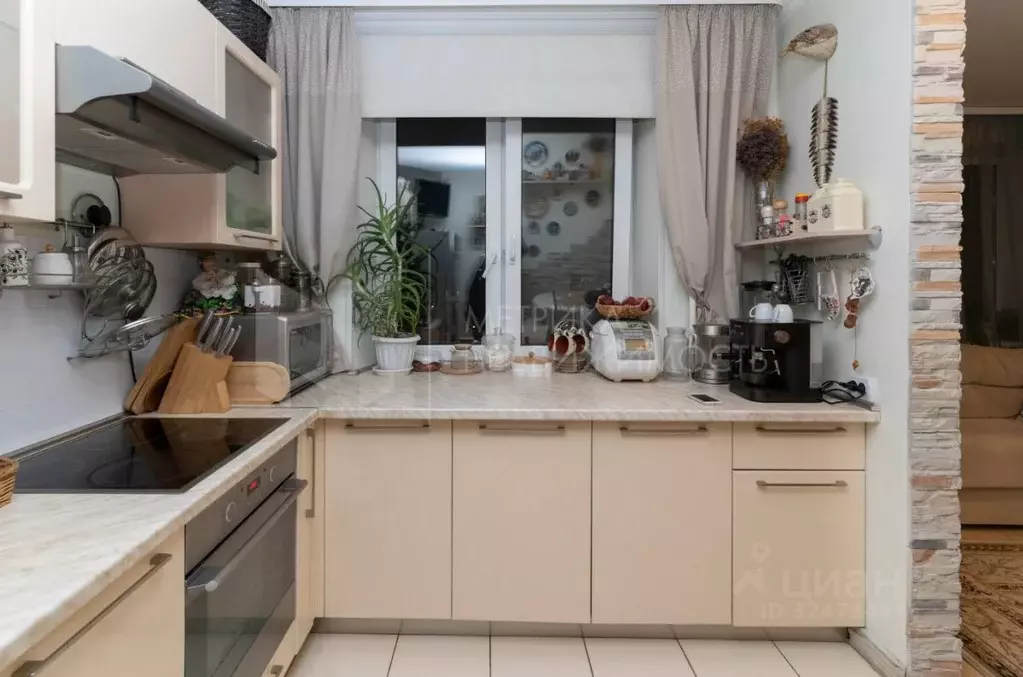 3-к кв. Тюменская область, Тюмень Широтная ул., 53 (65.4 м) - Фото 1