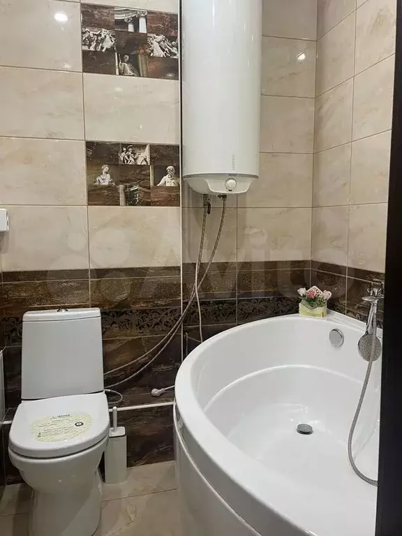 1-к. квартира, 50 м, 1/3 эт. - Фото 1