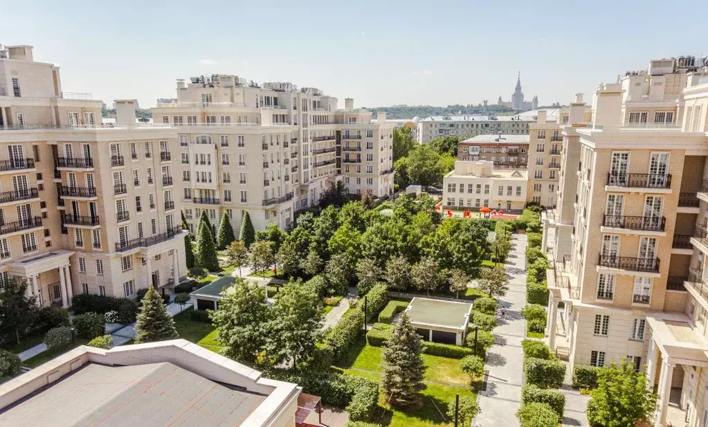 6-к кв. Москва ул. Ефремова, 19к1 (297.3 м) - Фото 0