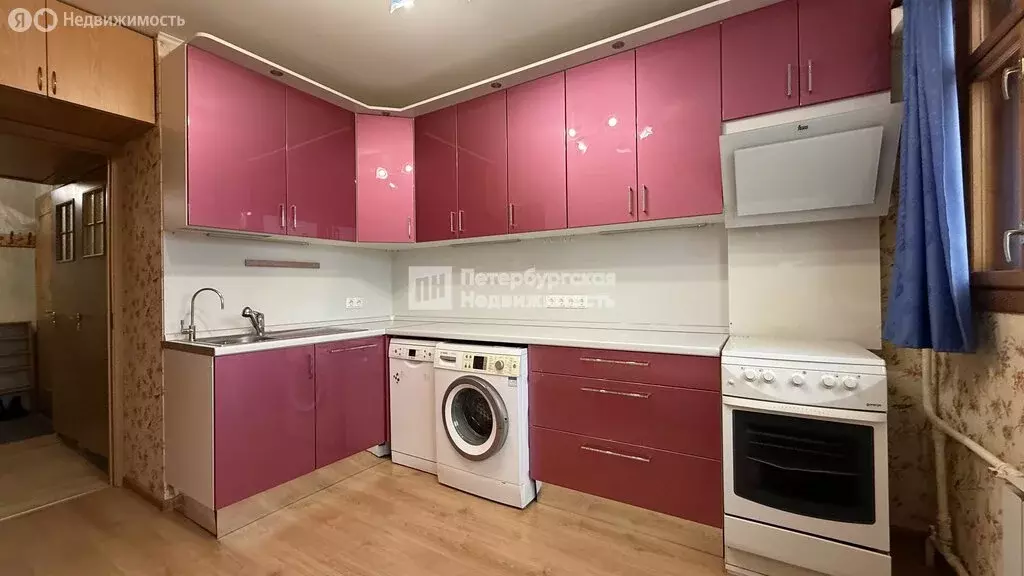 3-комнатная квартира: Санкт-Петербург, проспект Стачек, 105к2Д (64.5 ... - Фото 0