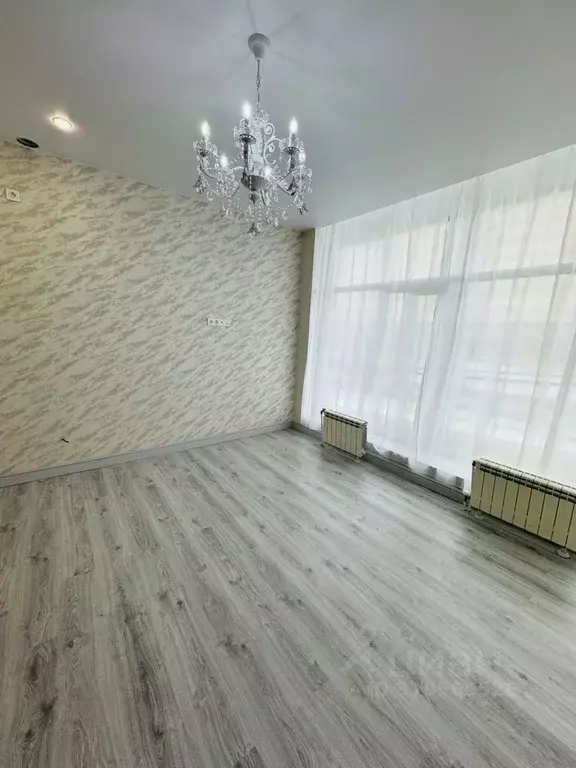 Студия Омская область, Омск просп. Комарова, 22к1 (34.0 м) - Фото 0