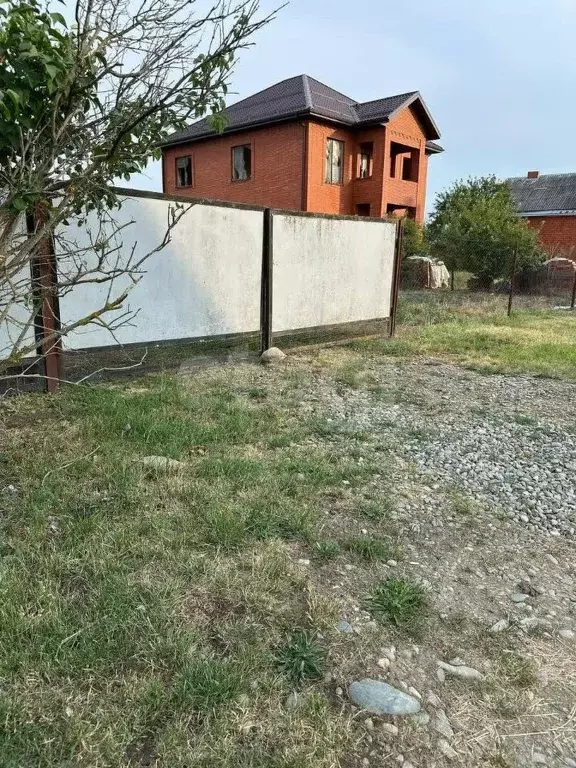 Участок в Адыгея, Майкоп городской округ, Ханская ст-ца пер. ... - Фото 1