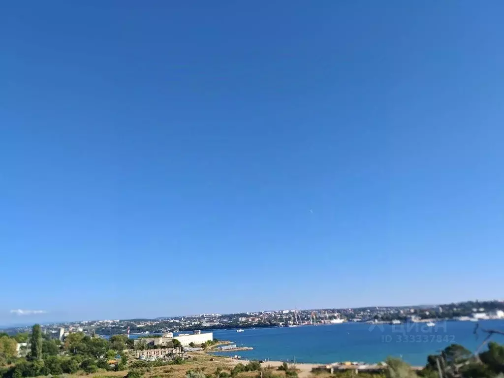 Участок в Севастополь ул. Каманина, 27 (10.0 сот.) - Фото 1