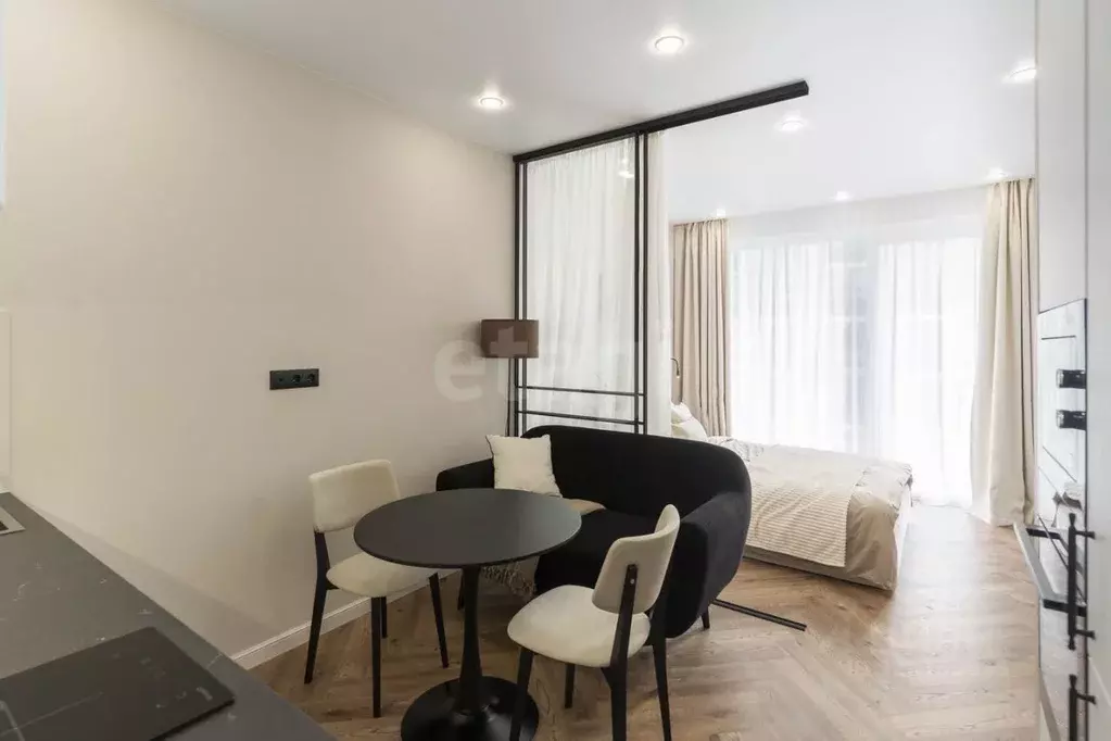 Студия Тюменская область, Тюмень ул. Краснооктябрьская, 4к1 (29.7 м) - Фото 1