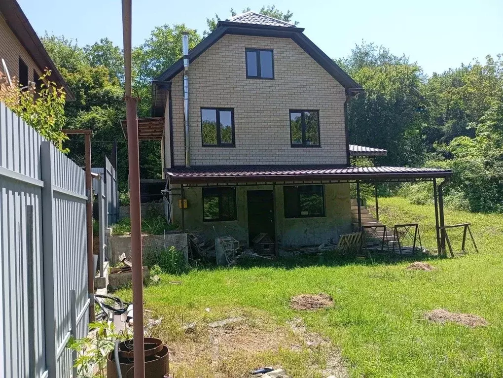 Дом в Краснодарский край, Горячий Ключ ул. Платановая, 5 (97 м) - Фото 0