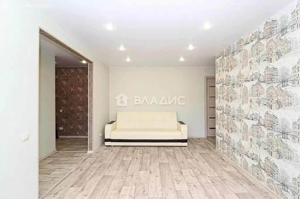 3-комнатная квартира: Владимир, улица Лакина, 149 (58.3 м) - Фото 1