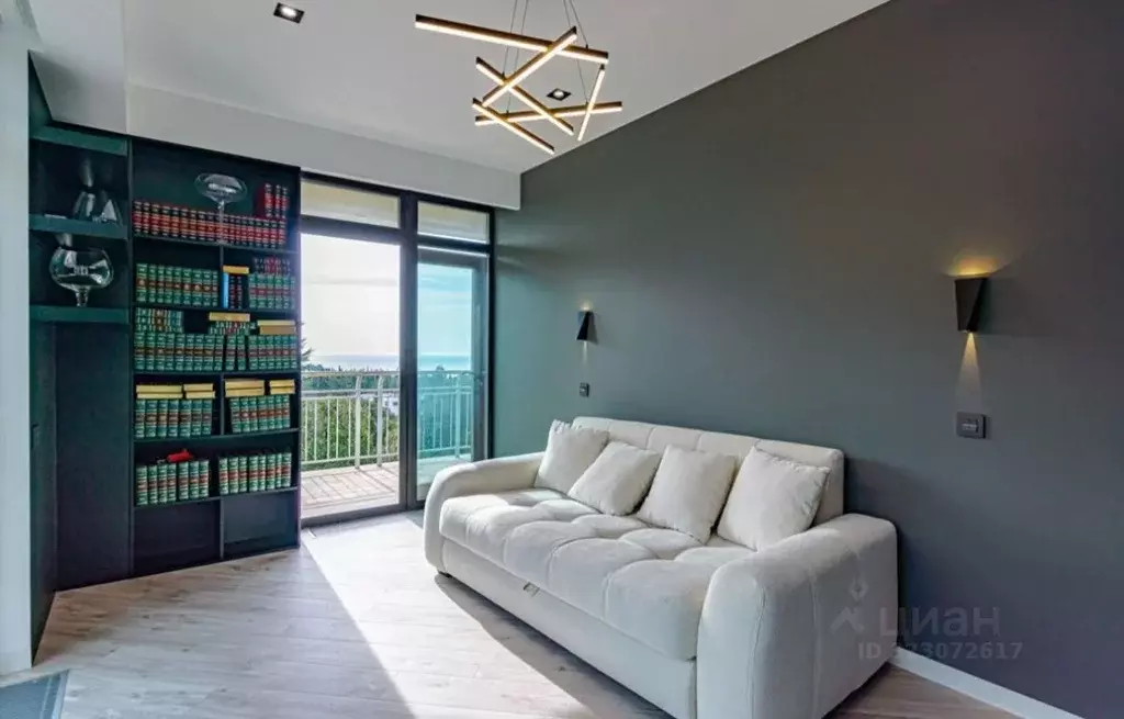 2-к кв. Краснодарский край, Сочи Новый Сочи мкр, ул. Политехническая, ... - Фото 1