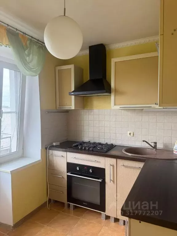 3-к кв. Волгоградская область, Волгоград просп. Столетова, 50 (59.8 м) - Фото 1