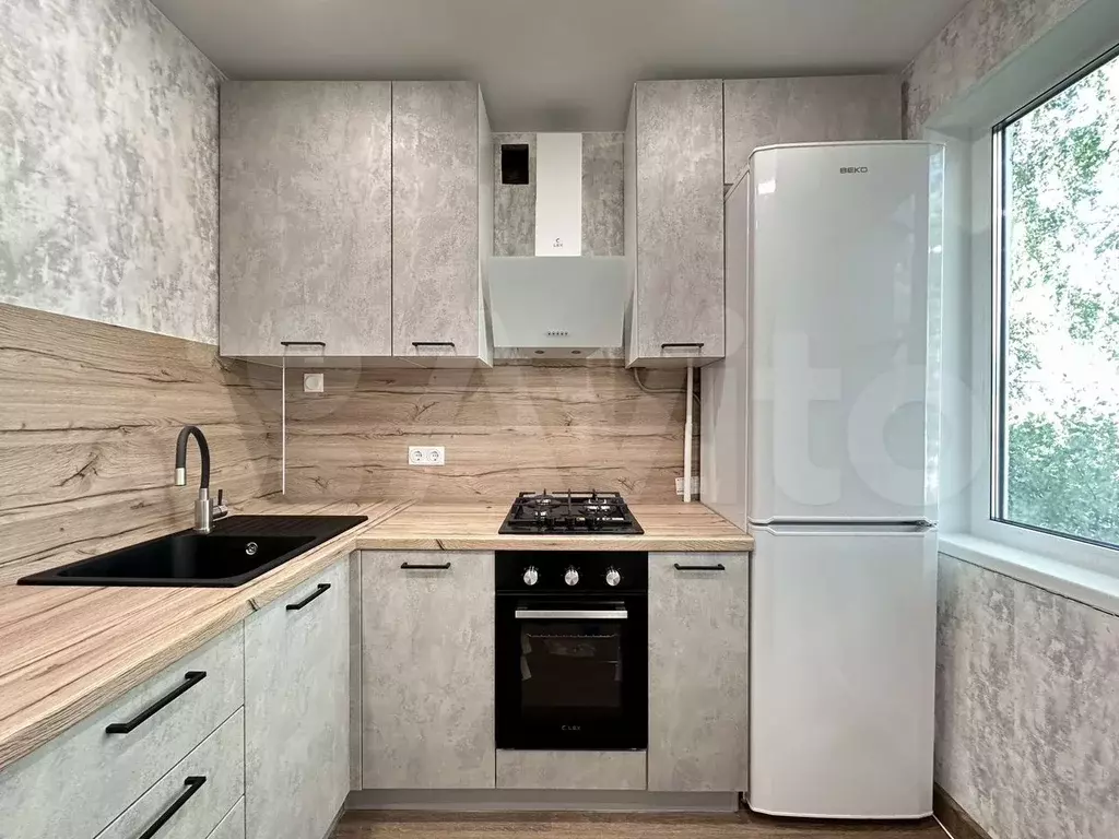 1-к. квартира, 31 м, 5/5 эт. - Фото 0