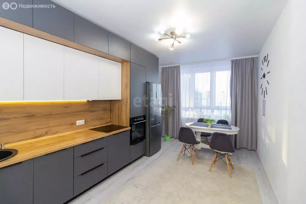 3-комнатная квартира: Тюмень, микрорайон Зарека, улица Лермонтова, 8А ... - Фото 2